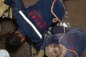 大兴安岭电梯井堵漏施工视频